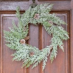 Woodland Cedar Wreath 20"