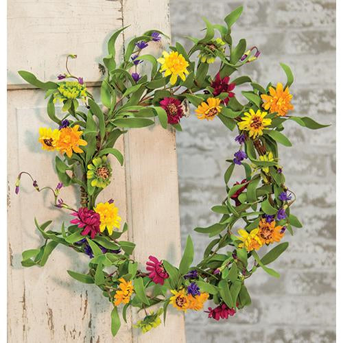 Mixed Prairie Daisy Wreath 18"